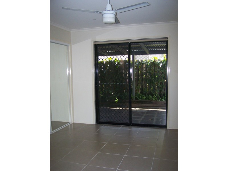 16 Drysdale Lane, Parkwood QLD 4214