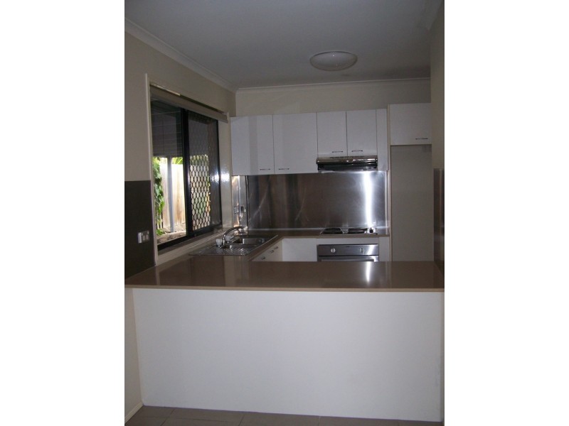 16 Drysdale Lane, Parkwood QLD 4214