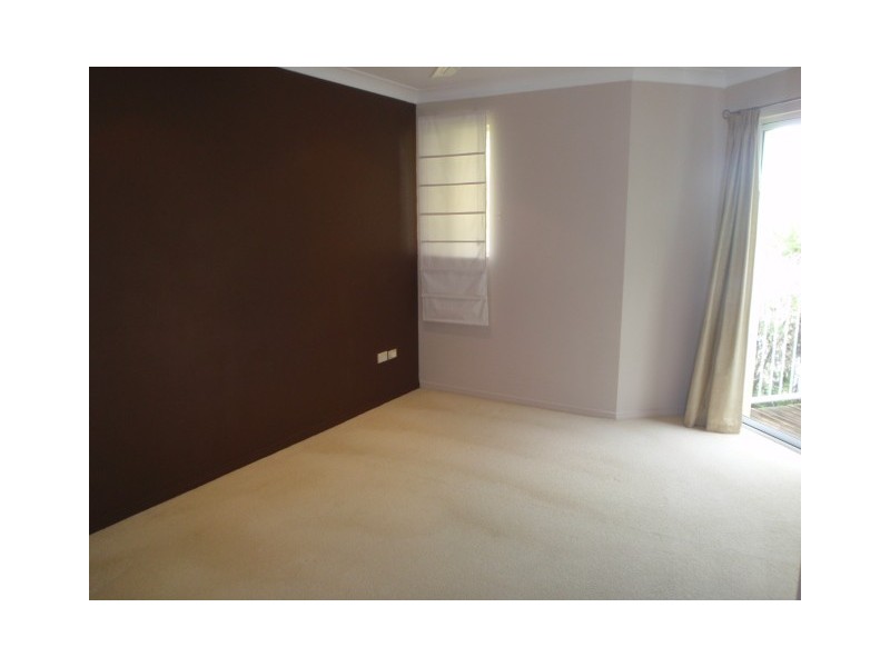 6/6 Buddy Holly Close, Parkwood QLD 4214