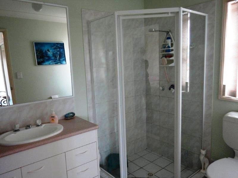 1/113 Greenacre Drive, Parkwood QLD 4214