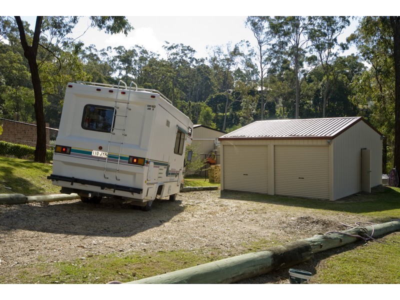 2/11 Woodlands Way, Parkwood QLD 4214