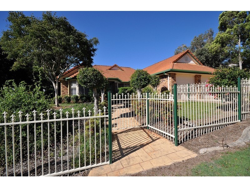 8 Mansfield Court, Parkwood QLD 4214