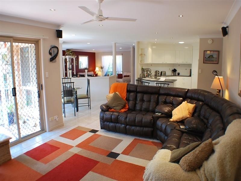 18 Clubhouse Drive, Arundel QLD 4214