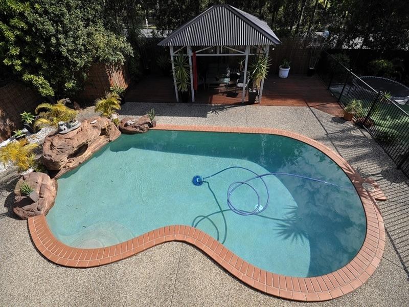3 Delonix Court, Arundel QLD 4214