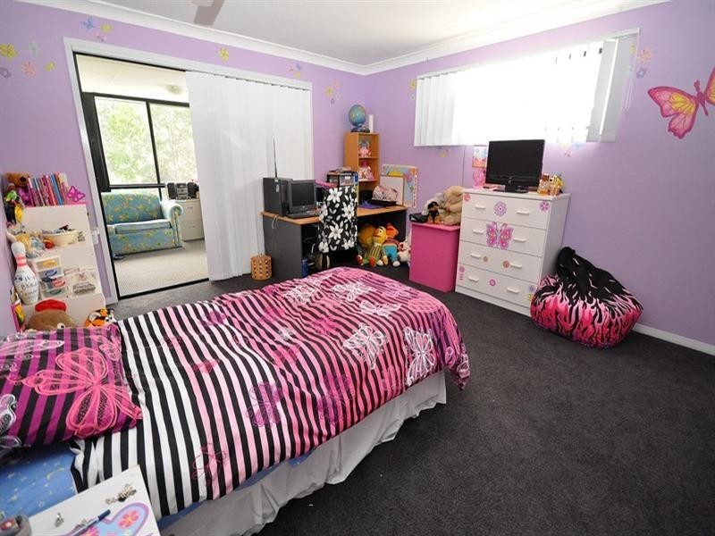 3 Delonix Court, Arundel QLD 4214