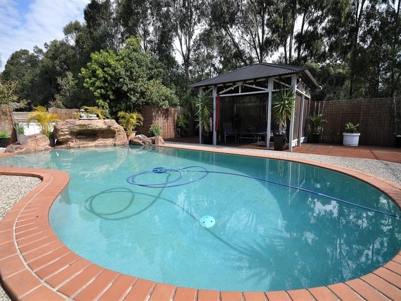 3 Delonix Court, Arundel QLD 4214