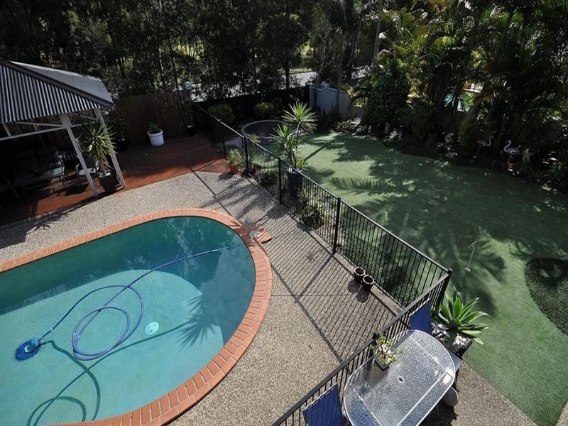 3 Delonix Court, Arundel QLD 4214