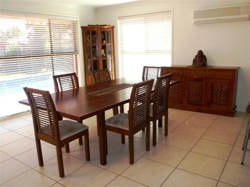 4 Fitzalan Circuit, Arundel QLD 4214