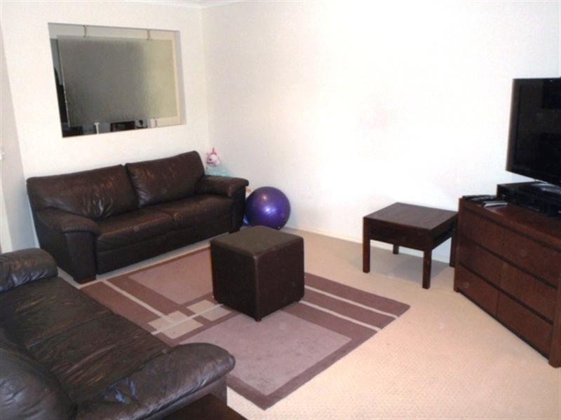 4 Fitzalan Circuit, Arundel QLD 4214