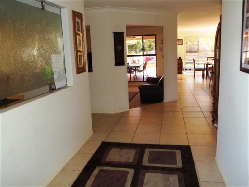 4 Fitzalan Circuit, Arundel QLD 4214