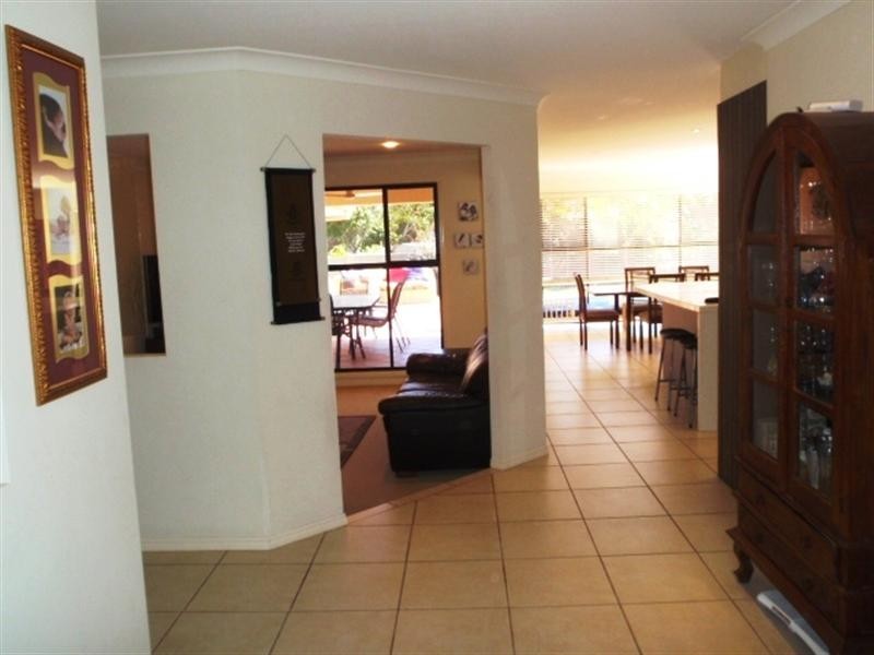 4 Fitzalan Circuit, Arundel QLD 4214