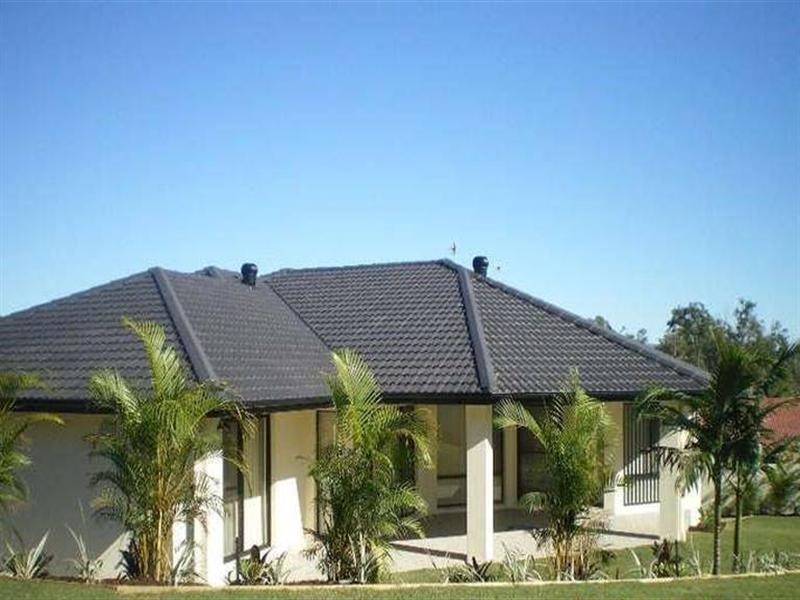 1 Selsey Court, Arundel QLD 4214