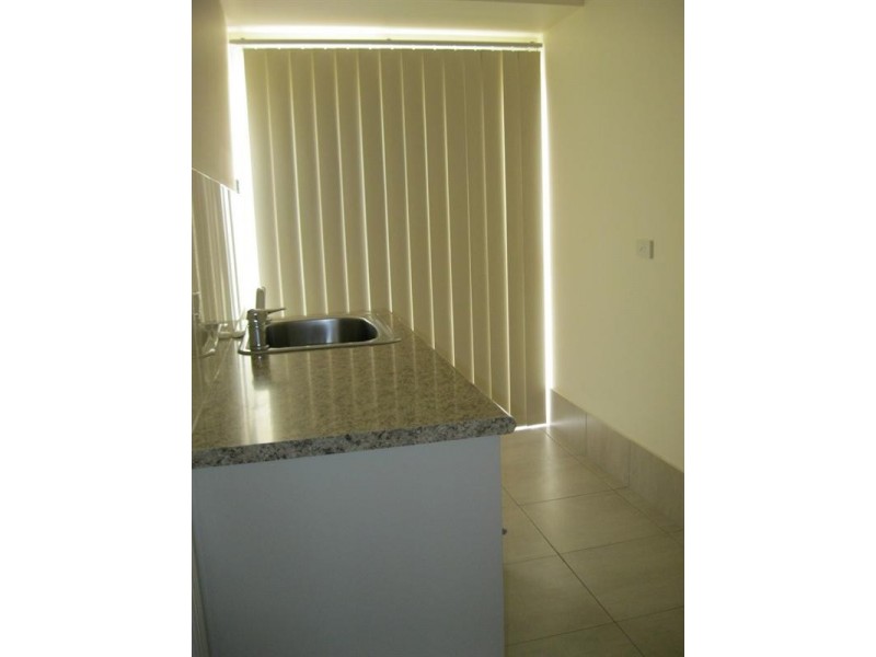 1 Selsey Court, Arundel QLD 4214