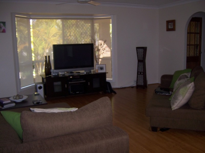 21 Rebbechi Court, Parkwood QLD 4214