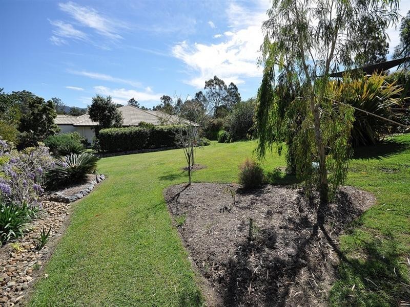 21 Pasture Place, Mount Nathan QLD 4211