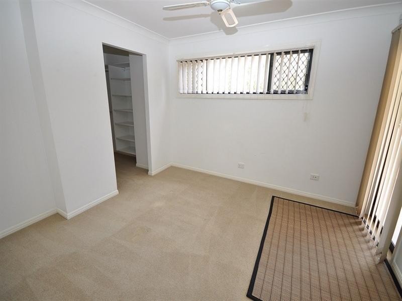 14 Leeds Close, Arundel QLD 4214