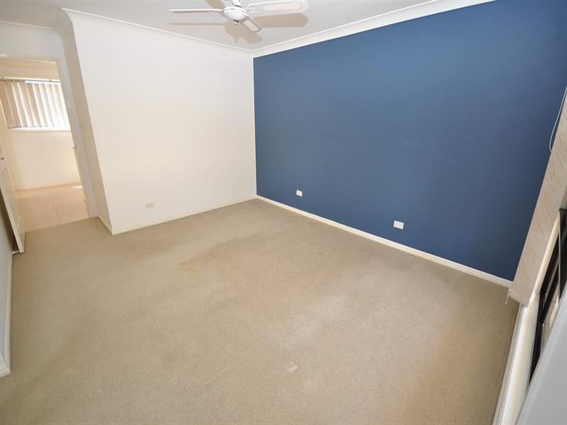 14 Leeds Close, Arundel QLD 4214