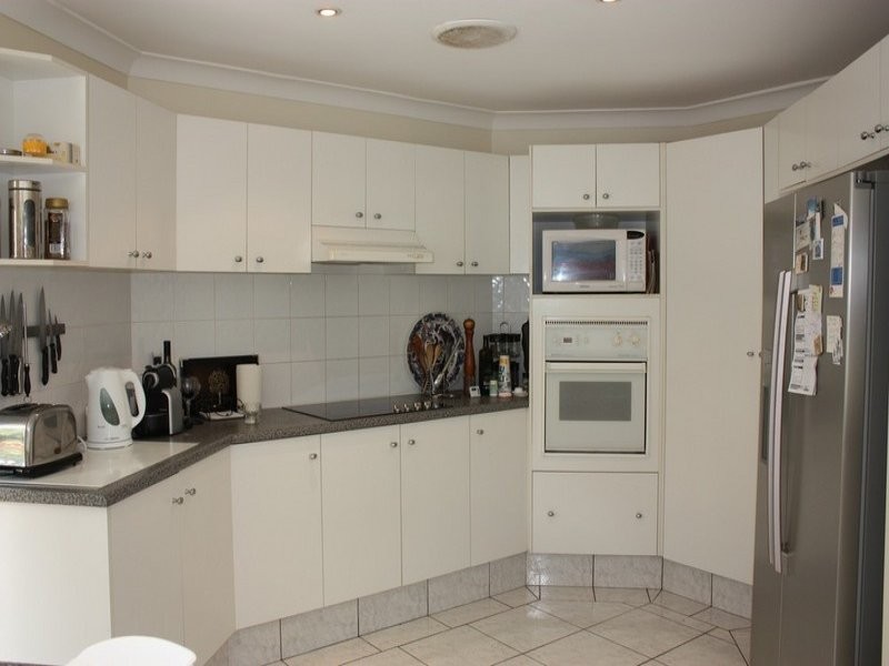 12 Benalla Court, Parkwood QLD 4214