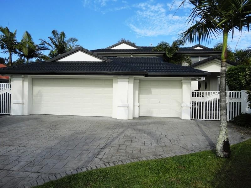 7 Cherry Alder Court, Arundel QLD 4214
