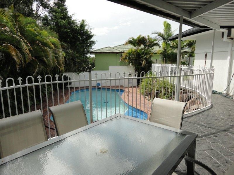 7 Cherry Alder Court, Arundel QLD 4214
