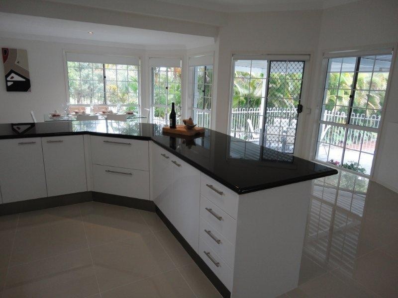 7 Cherry Alder Court, Arundel QLD 4214
