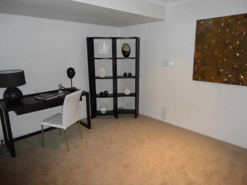 7 Cherry Alder Court, Arundel QLD 4214