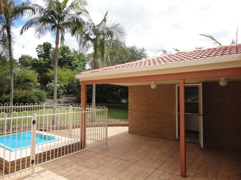 5 Davis Court, Parkwood QLD 4214