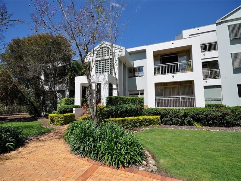 20/76 Chichester Drive, Arundel QLD 4214