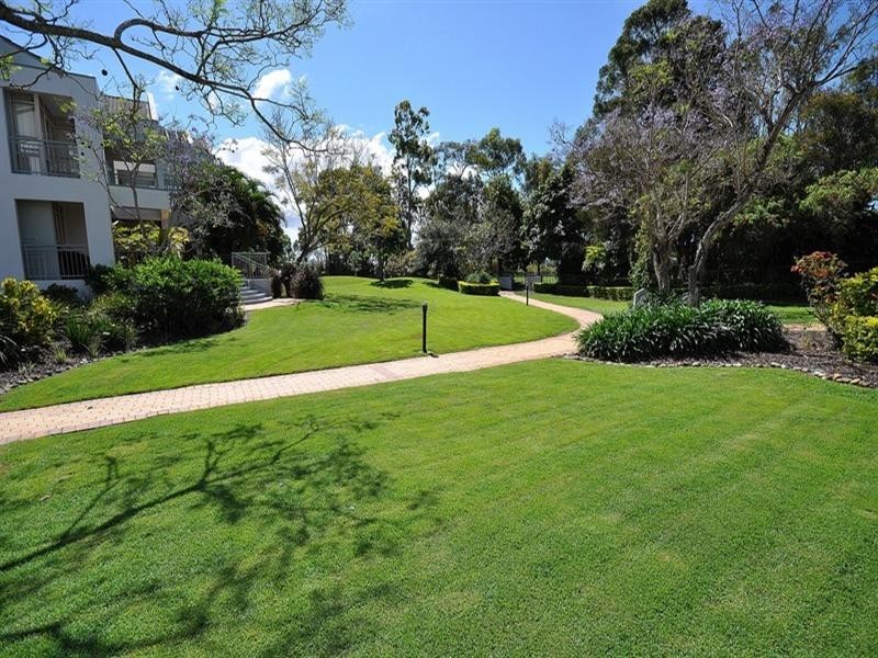 20/76 Chichester Drive, Arundel QLD 4214
