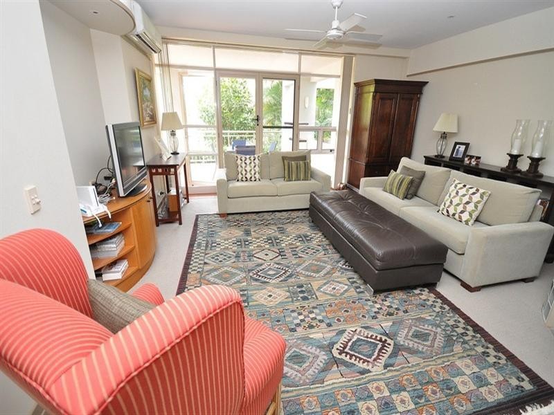 20/76 Chichester Drive, Arundel QLD 4214