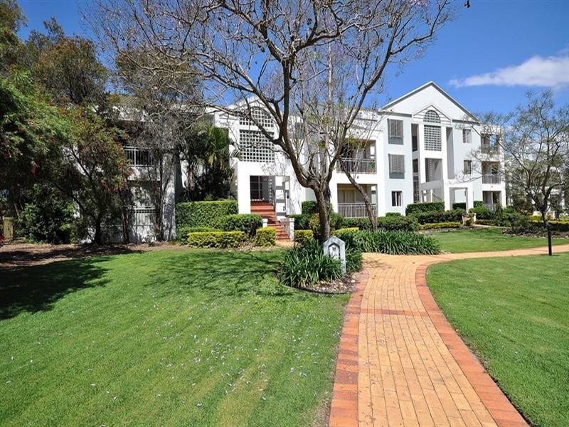 20/76 Chichester Drive, Arundel QLD 4214