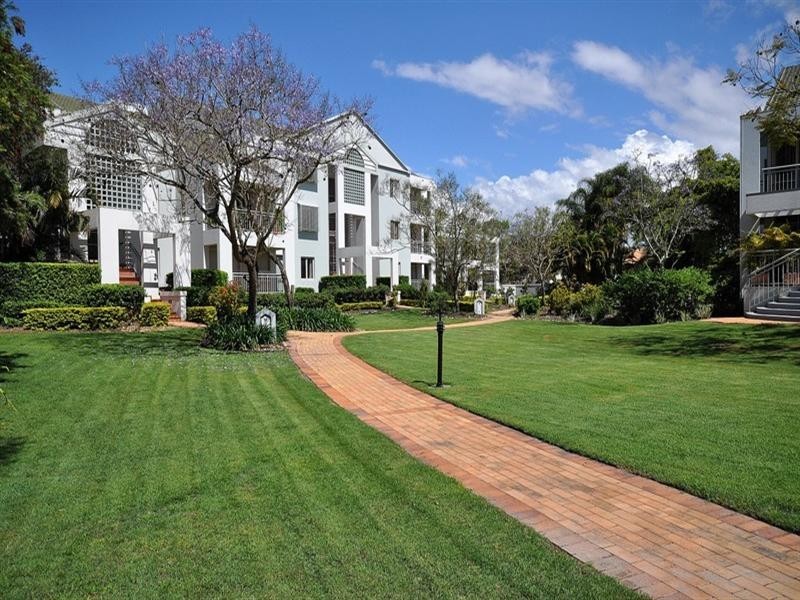 20/76 Chichester Drive, Arundel QLD 4214
