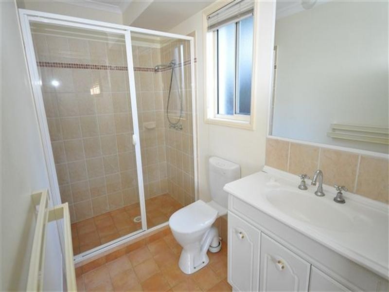 3 Worthing Court, Arundel QLD 4214