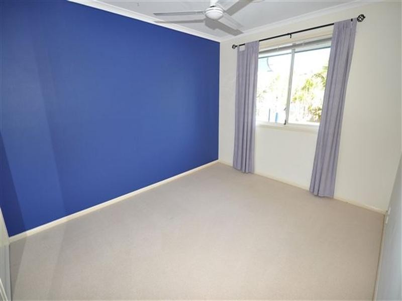 3 Worthing Court, Arundel QLD 4214
