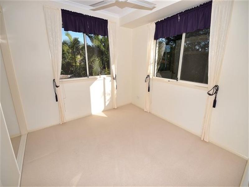 3 Worthing Court, Arundel QLD 4214