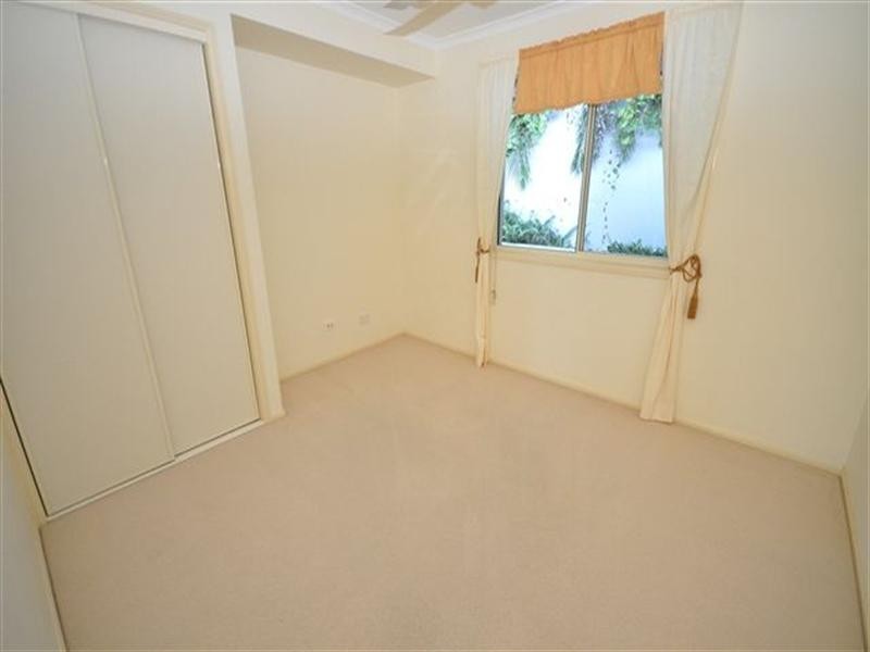 3 Worthing Court, Arundel QLD 4214