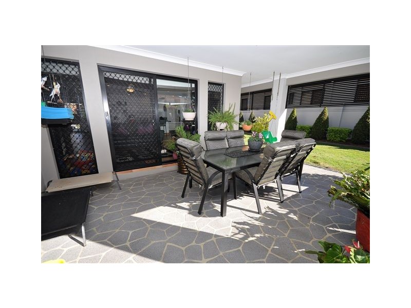 5 Orpington Court, Arundel QLD 4214