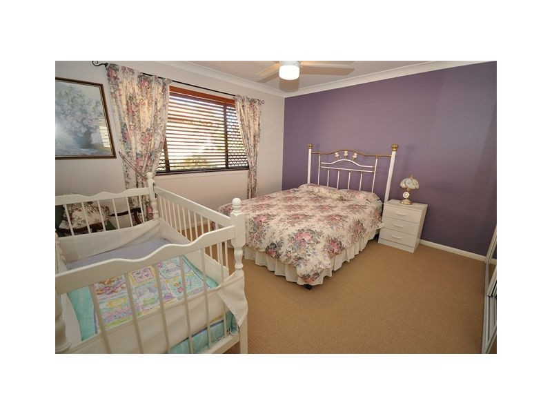 5 Orpington Court, Arundel QLD 4214