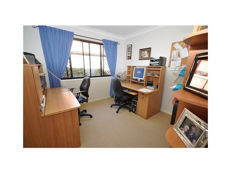 5 Orpington Court, Arundel QLD 4214
