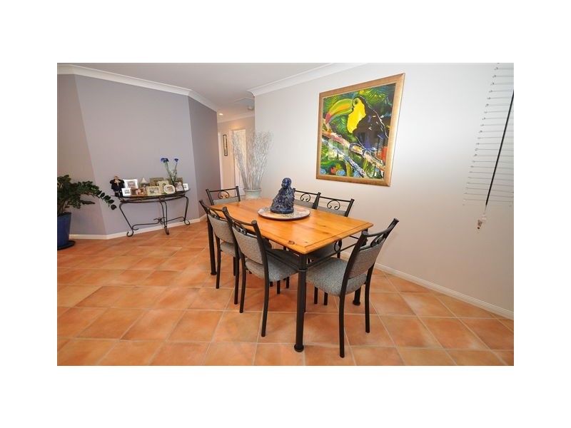 5 Orpington Court, Arundel QLD 4214