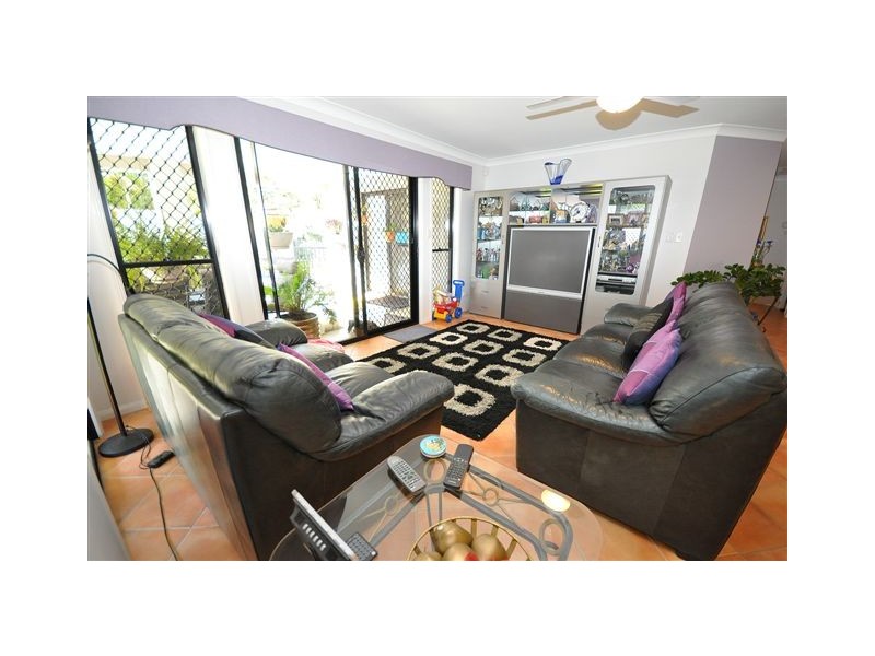 5 Orpington Court, Arundel QLD 4214