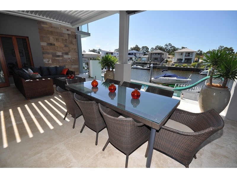 8 North Quay Drive, Biggera Waters QLD 4216