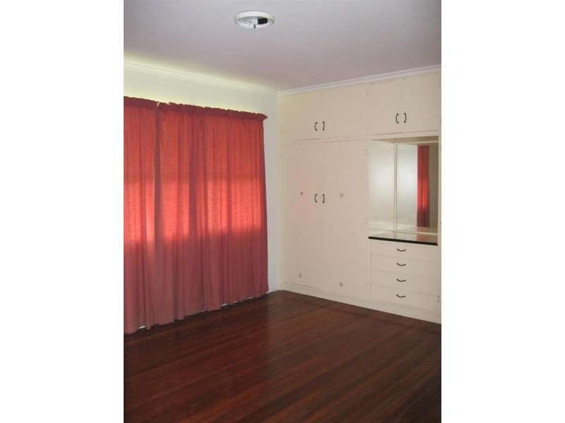 16 Norfolk Avenue, Surfers Paradise QLD 4217