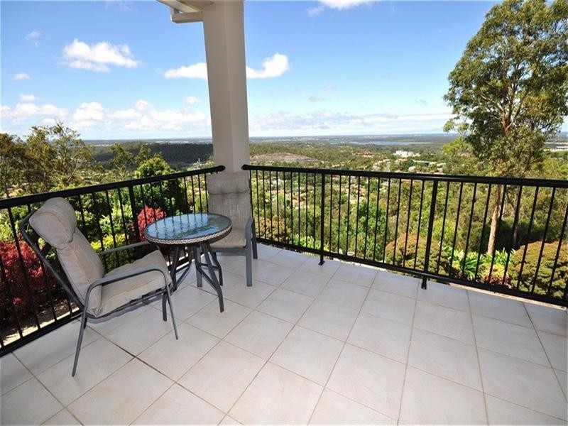 41 Hillary Circuit, Pacific Pines QLD 4211
