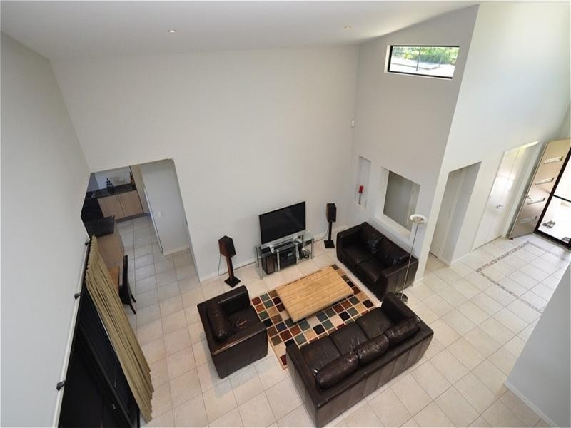 41 Hillary Circuit, Pacific Pines QLD 4211