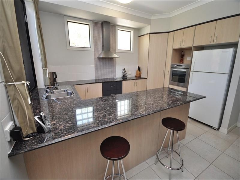 41 Hillary Circuit, Pacific Pines QLD 4211