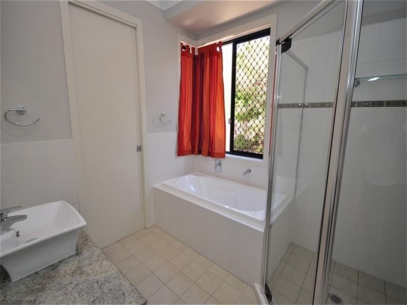 41 Hillary Circuit, Pacific Pines QLD 4211