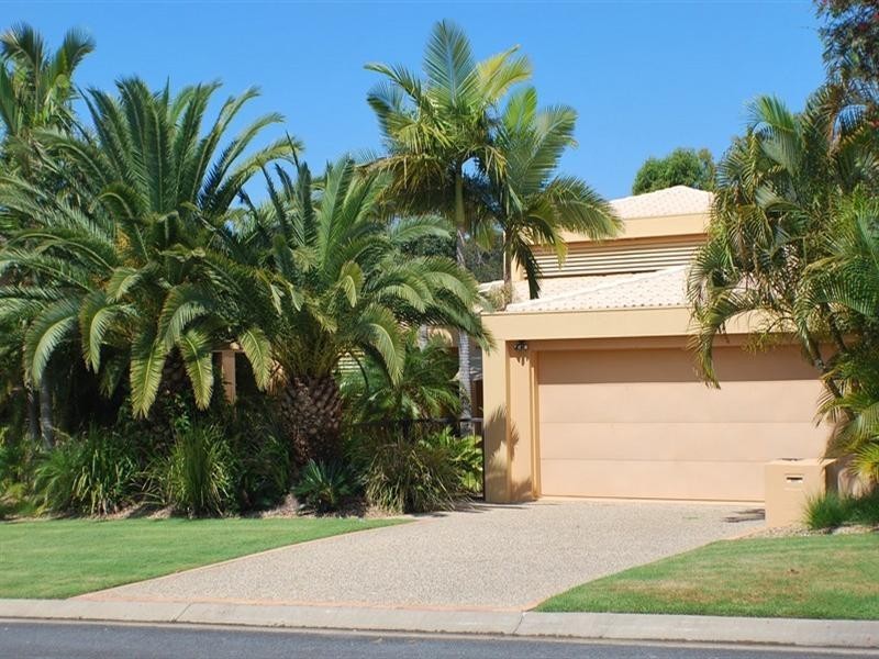 48 Fitzalan Circuit, Arundel QLD 4214