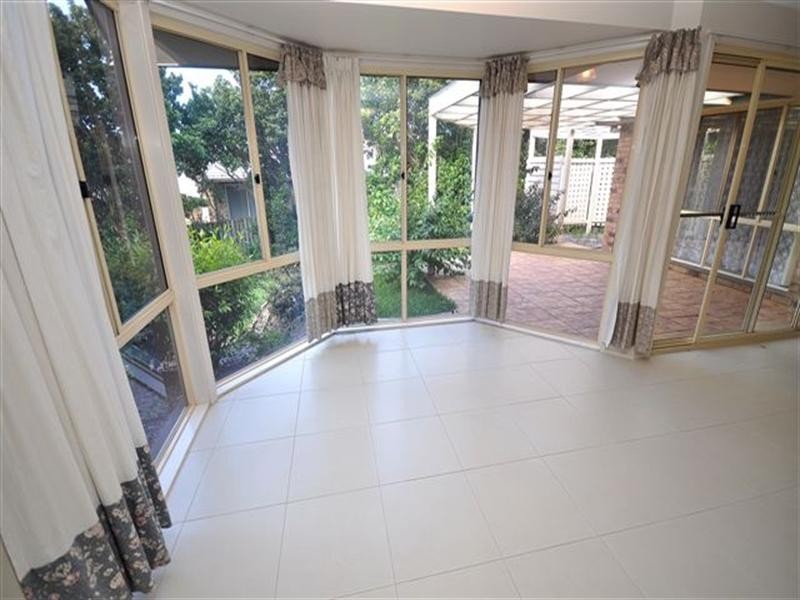 8 Mansfield Court, Parkwood QLD 4214