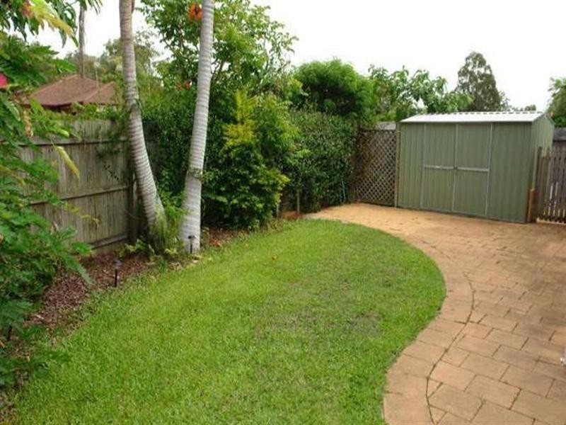 1/12 Hentdale Court, Labrador QLD 4215